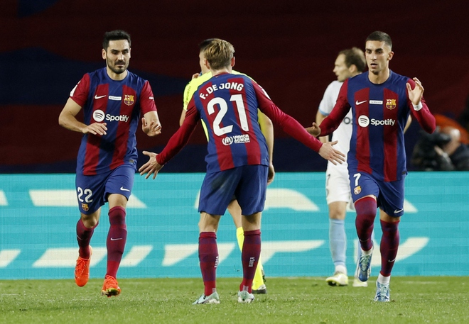 Thắng Barca sau màn rượt đuổi tỷ số, Girona vươn lên dẫn đầu La Liga - Ảnh 9.