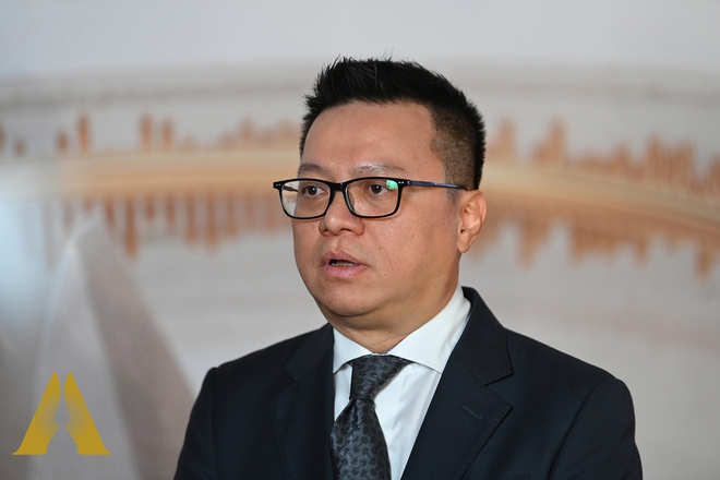 Trưởng BTC Human Act Prize 2023 n&oacute;i về h&agrave;nh tr&igrave;nh t&igrave;m những người ti&ecirc;n phong đ&oacute;ng g&oacute;p cho cộng đồng - Ảnh 2.
