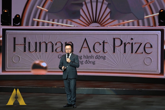 Trưởng BTC Human Act Prize 2023 n&oacute;i về h&agrave;nh tr&igrave;nh t&igrave;m những người ti&ecirc;n phong đ&oacute;ng g&oacute;p cho cộng đồng - Ảnh 1.