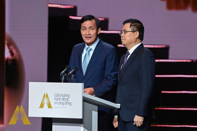 Nhìn lại những khoảnh khắc ấn tượng đêm Gala trao giải Hành động vì Cộng đồng - Ảnh 9.