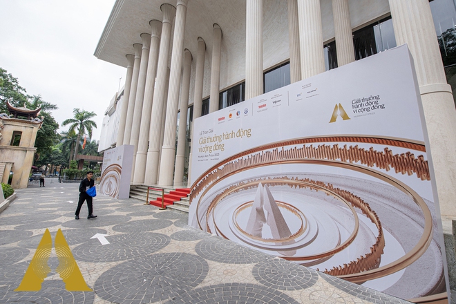 H&eacute; lộ những h&igrave;nh ảnh hiếm trước giờ G của đ&ecirc;m Gala Human Act Prize 2023 - Ảnh 2.