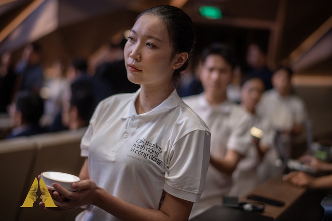 Nhìn lại những khoảnh khắc ấn tượng đêm Gala trao giải Hành động vì Cộng đồng - Ảnh 22.