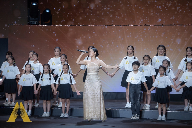 M&atilde;n nh&atilde;n với bữa tiệc nghệ thuật đương đại tại Human Act Prize 2023 - Ảnh 1.