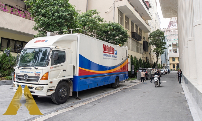 H&eacute; lộ những h&igrave;nh ảnh hiếm trước giờ G của đ&ecirc;m Gala Human Act Prize 2023 - Ảnh 12.