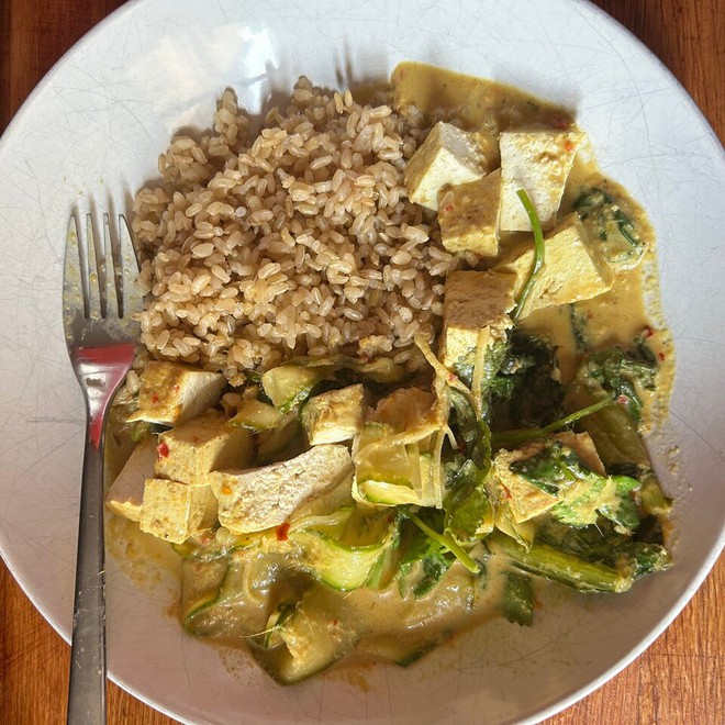 Mất 6 th&aacute;ng l&agrave;m mới bản th&acirc;n, nh&agrave; tạo mẫu U50 thay đổi cơ thể một c&aacute;ch kh&ocirc;ng ngờ, tuổi 20 cũng thua xa - Ảnh 3.