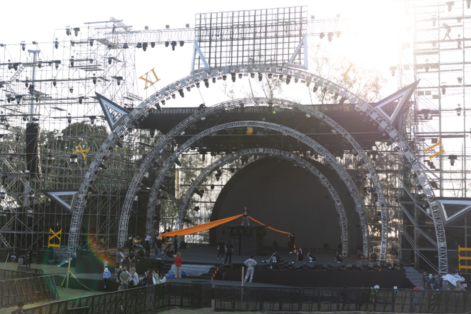 Đếm ngược 1 ngày đến 8Wonder Winter Festival tại Phú Quốc: Sân khấu hoành tráng xứng tầm đẳng cấp Maroon 5! - Ảnh 7.