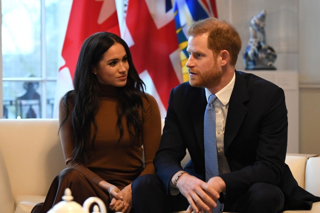 Năm 2023 của Harry - Meghan: Quay lưng với gia đ&igrave;nh để rồi trở th&agrave;nh kẻ thất bại nhất Hollywood - Ảnh 1.
