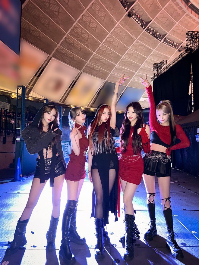 See Tình lại được vang lên tại đại nhạc hội cuối năm Music Bank, thành hit quốc dân ở Hàn luôn rồi! - Ảnh 3.