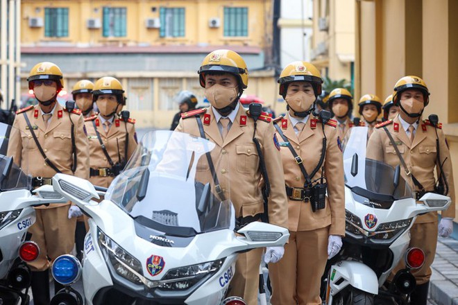 Công an Hà Nội đồng loạt ra quân tấn công trấn áp tội phạm dịp Tết Nguyên đán Giáp Thìn 2024 - Ảnh 2.