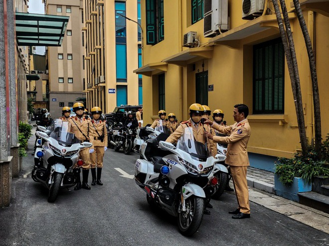 Công an Hà Nội đồng loạt ra quân tấn công trấn áp tội phạm dịp Tết Nguyên đán Giáp Thìn 2024 - Ảnh 6.