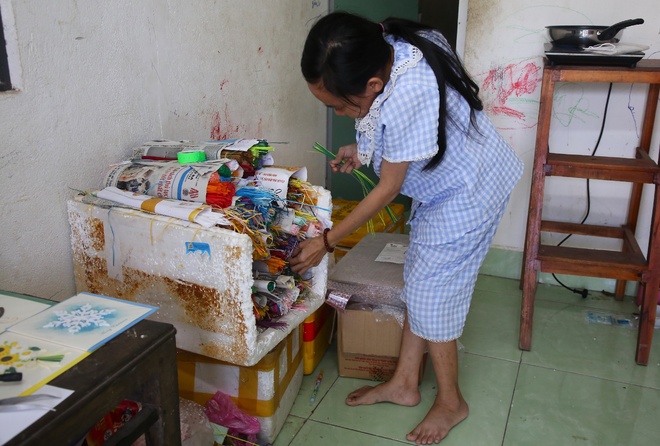 Nghị lực phi thường của người mẹ đơn thân tí hon sống trong căn nhà chỉ 6m2 ở Đà Nẵng - Ảnh 2.