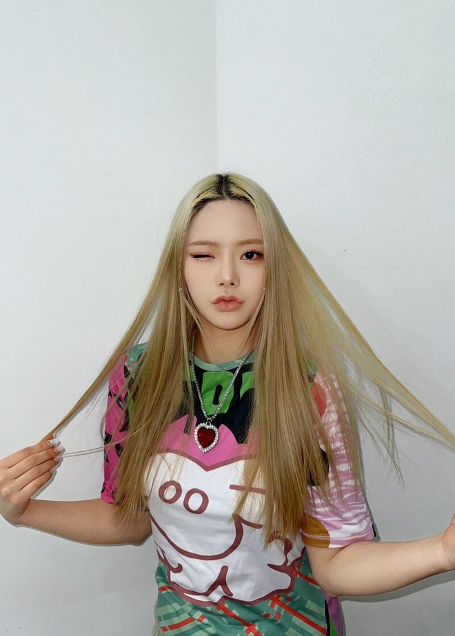 Rolling Stone chọn 100 b&agrave;i h&aacute;t hay nhất 2023: Hit to&agrave;n cầu của Jung Kook &ldquo;về sau Jisoo ở vị tr&iacute; &aacute;p ch&oacute;t, NewJeans v&agrave; thứ hạng ngỡ ng&agrave;ng! - Ảnh 4.