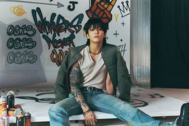 Rolling Stone chọn 100 bài hát hay nhất 2023: Hit toàn cầu của Jung Kook “về sau Jisoo ở vị trí áp chót, NewJeans và thứ hạng ngỡ ngàng! - Ảnh 1.