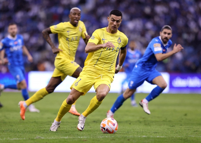 Ronaldo bị từ chối bàn thắng, Al Nassr thua thảm Al Hilal - Ảnh 1.