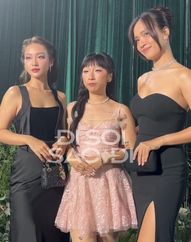 Đ&aacute;m cưới Diễm My 9X: Trấn Th&agrave;nh - Hari, Trường Giang - Nh&atilde; Phương c&ugrave;ng d&agrave;n sao đổ bộ ch&uacute;c ph&uacute;c - Ảnh 12.
