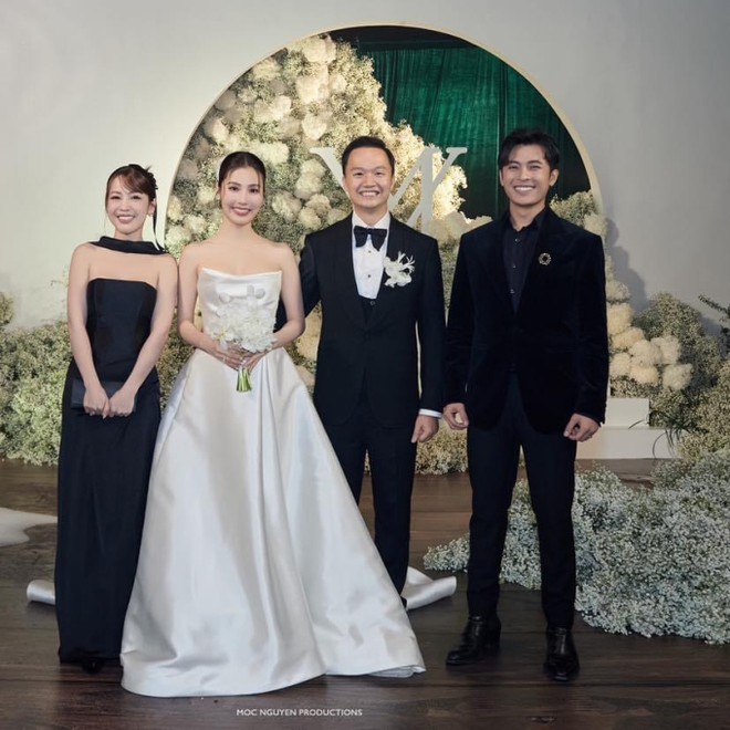 Đ&aacute;m cưới Diễm My 9X: Trấn Th&agrave;nh - Hari, Trường Giang - Nh&atilde; Phương c&ugrave;ng d&agrave;n sao đổ bộ ch&uacute;c ph&uacute;c - Ảnh 6.