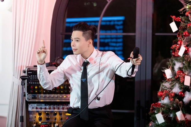 Trịnh Thăng B&igrave;nh ph&acirc;n trần về việc h&aacute;t live bị ch&ecirc; thời gian qua, giọng h&aacute;t sau đ&oacute; c&oacute; thuyết phục? - Ảnh 2.