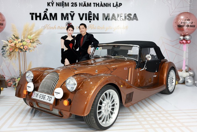 Năm khó khăn nhưng nhiều đại gia mạnh tay sắm xe khủng: Minh Nhựa mua McLaren trăm tỷ, Hoàng Kim Khánh lấy liền vài xe - Ảnh 8.