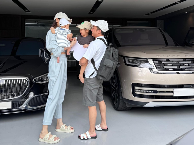 Năm khó khăn nhưng nhiều đại gia mạnh tay sắm xe khủng: Minh Nhựa mua McLaren trăm tỷ, Hoàng Kim Khánh lấy liền vài xe - Ảnh 15. Năm khó khăn nhưng nhiều đại gia mạnh tay sắm xe khủng: Minh Nhựa mua McLaren trăm tỷ, Hoàng Kim Khánh lấy liền vài xe - Ảnh 15.