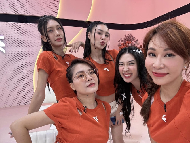Uy&ecirc;n Linh bất ngờ nhắc đến cụm từ c&oacute; sắp xếp khi team bị loại 2 người, tiếc nuối 1 điều khi xem C&ocirc;ng 3! - Ảnh 5.