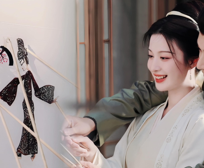 5 mỹ nh&acirc;n Hoa ngữ g&acirc;y ồn &agrave;o nhất 2023: Ch&uacute;a k&eacute; fame trong vẻ ngo&agrave;i ng&acirc;y thơ, một người bị body shaming thảm hại - Ảnh 7.
