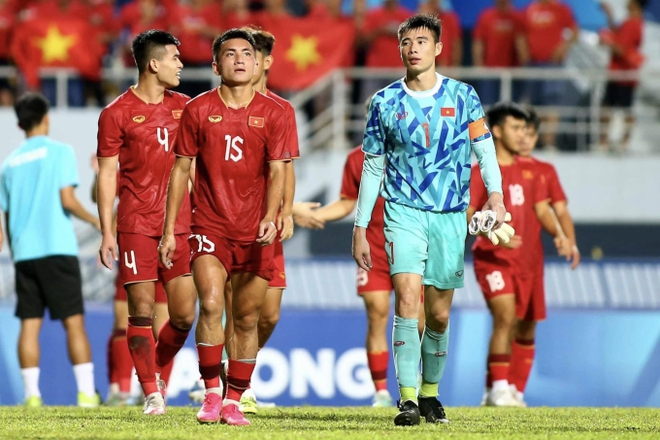 Cầu thủ U23 Việt Nam cưới vợ, được cả trâu lẫn nghé ngay sát ngày lên tuyển - Ảnh 5.