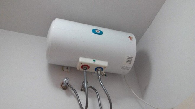 C&aacute;ch hay gi&uacute;p tiết kiệm tiền điện khi d&ugrave;ng b&igrave;nh n&oacute;ng lạnh - Ảnh 1.