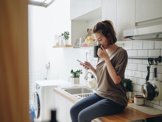 Bước qua tuổi 30, c&ocirc; g&aacute;i ở H&agrave; Nội đ&atilde; nhận ra 5 b&iacute; quyết chi ti&ecirc;u gi&uacute;p phụ nữ c&oacute; cuộc sống hạnh ph&uacute;c hơn - Ảnh 2.