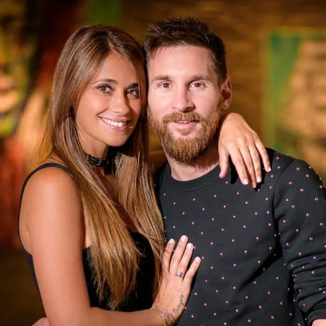 Messi vẫn cùng vợ đến phòng tập dù đang được nghỉ, được hướng dẫn bởi HLV cực uy tín - Ảnh 4.