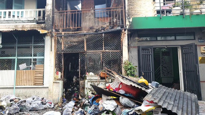 Vụ cháy nhà khiến 2 người tử vong ở TPHCM: Nạn nhân là anh em ruột - Ảnh 1.