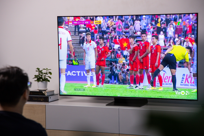 Qu&agrave; Tết &yacute; nghĩa cho gia đ&igrave;nh: n&acirc;ng cấp TV - Ảnh 2.