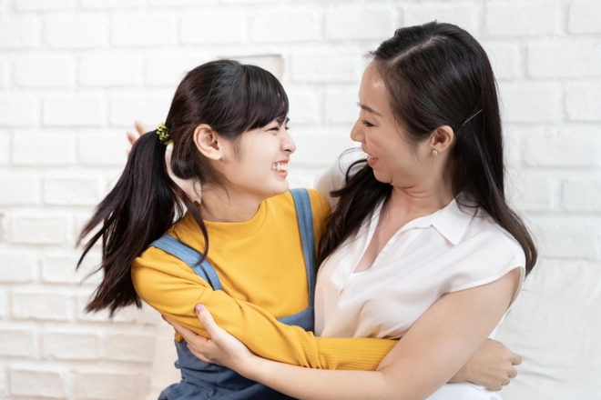 Nếu con g&aacute;i c&oacute; khuyết điểm n&agrave;y, cha mẹ đừng vội mắng mỏ, c&oacute; khi trong tương lai con lại sống hạnh ph&uacute;c hơn - Ảnh 1.