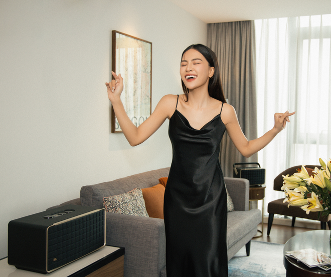 H&agrave; Nhi: JBL Authentics 300, một chiếc loa gu tui - Ảnh 2.