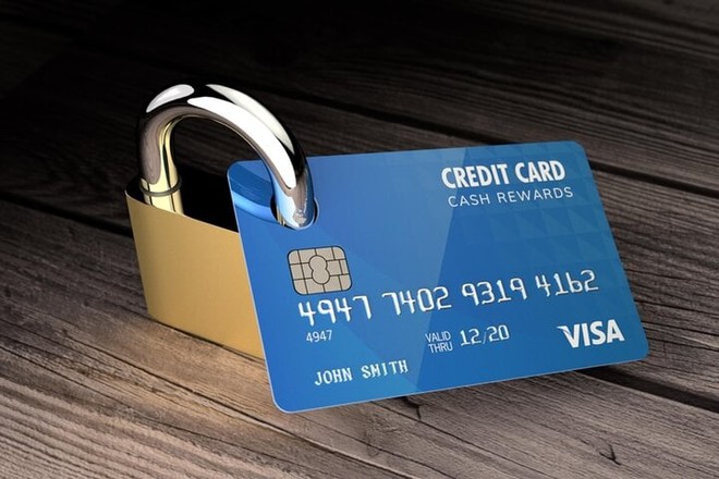 Những cách khóa thẻ ngân hàng khi bị mất hay lộ thông tin - Ảnh 1.