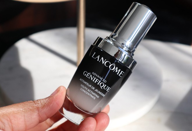 2 th&aacute;ng d&ugrave;ng thử chai serum chống l&atilde;o h&oacute;a đắt xắt ra miếng, l&agrave;n da của n&agrave;ng blogger thay đổi đ&aacute;ng kinh ngạc - Ảnh 9.