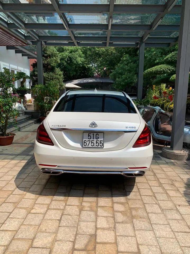 Biển đẹp không cứu được chiếc Maybach từng của Phan Thành khỏi mất giá 3 tỷ đồng sau 4 năm - Ảnh 3.