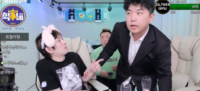 M&agrave;n &ldquo;tự hủy&rdquo; chấn động của Heechul (Super Junior): N&oacute;i xấu phụ nữ, khiến Cha Eun Woo vạ l&acirc;y - Ảnh 8.