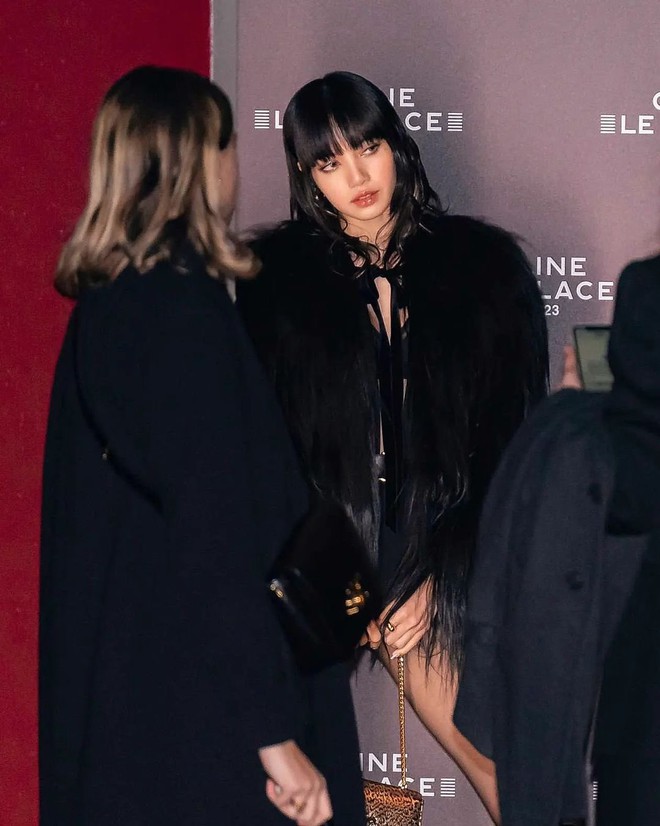 Hot pictures of Lisa turning "vampire"  Attending the event: Magical beauty despite Getty Images, often more surreal through orange - Photo 9.