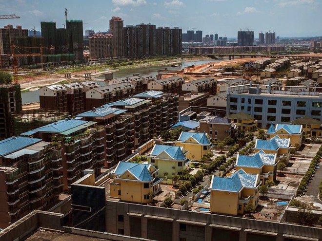 25 căn biệt thự tọa lạc tr&ecirc;n n&oacute;c trung t&acirc;m thương mại 20.000m2: Kh&ocirc;ng hề được cấp giấy ph&eacute;p x&acirc;y dựng, chưa dỡ bỏ v&igrave; điều n&agrave;y - Ảnh 5.