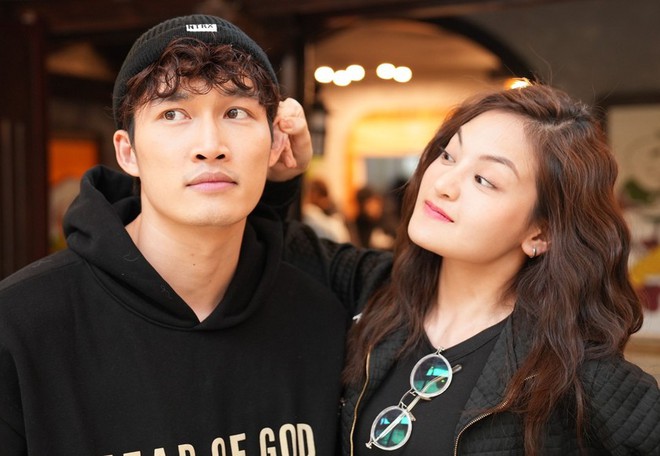 Mặc m&atilde;i một kiểu &aacute;o nhưng nữ ch&iacute;nh phim Việt n&agrave;y vẫn được khen: Phối đồ trẻ trung c&ograve;n hợp t&iacute;nh c&aacute;ch nh&acirc;n vật - Ảnh 1.