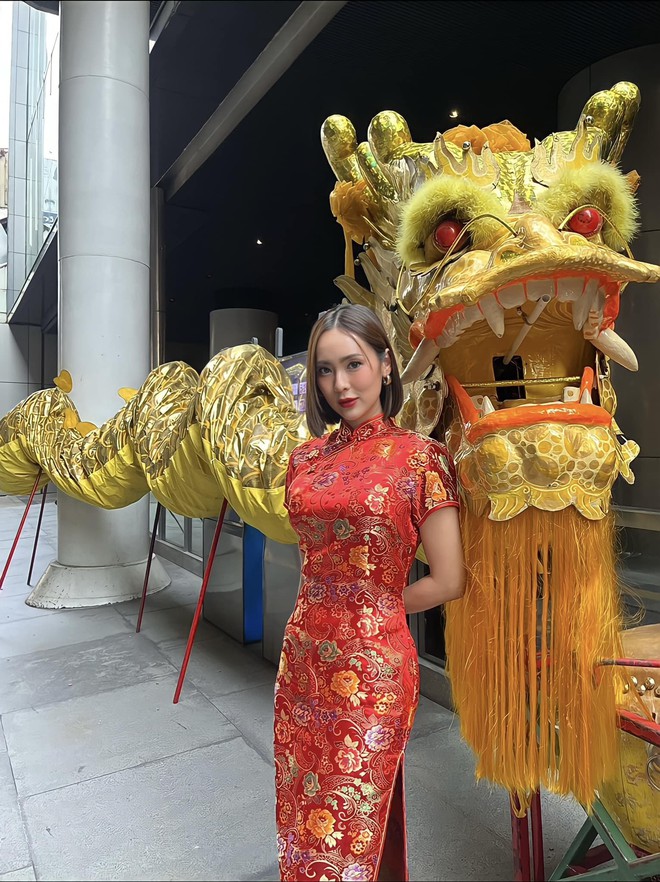 Chân dung nữ thần mới của bóng đá Thái Lan: Cực xinh đẹp, giỏi môn cưỡi ngựa - Ảnh 6.