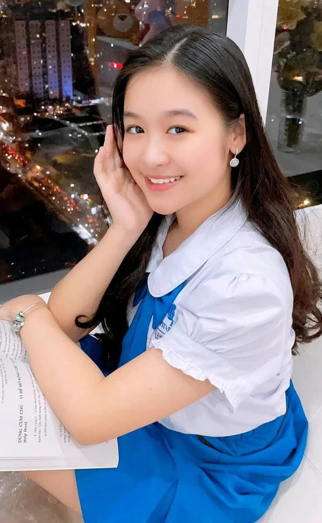 2 mỹ nhân nhí được réo gọi đi thi Hoa hậu: Con gái MC Quyền Linh có đọ được gương mặt sáng giá này? - Ảnh 9.