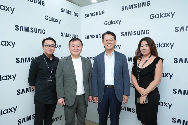 Chủ tịch mảng di động Samsung: Tôi đang dùng ChatGPT và thảo luận với Microsoft để hiểu thêm về nó - Ảnh 2.