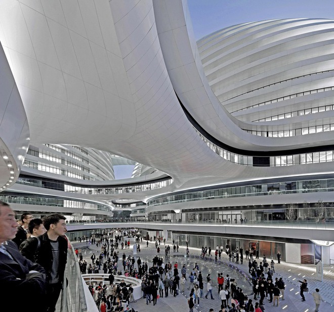 Zaha Hadid: Người phụ nữ trở thành biểu tượng trong ngành kiến trúc - Ảnh 13.