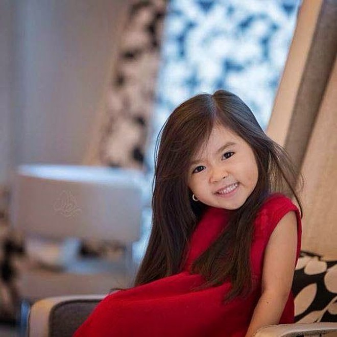 Cute Filipina