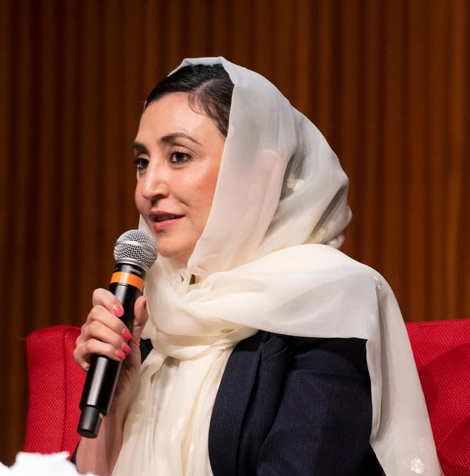 T&igrave;nh cảnh phụ nữ Afghanistan: Phải tổ chức lớp học tại nh&agrave;, quy định trang phục h&agrave; khắc, c&ocirc;ng vi&ecirc;n cũng kh&ocirc;ng được b&eacute;n mảng - Ảnh 1.