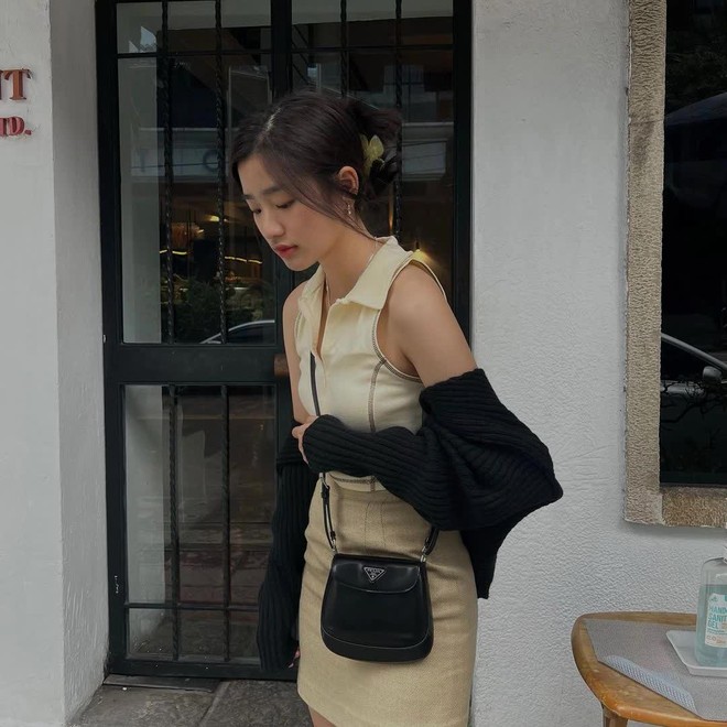 Tủ đồ của nữ ch&iacute;nh Vườn Sao Băng bản Th&aacute;i: Tr&ocirc;ng th&igrave; đơn giản m&agrave; diện l&ecirc;n nữ t&iacute;nh, xinh xắn miễn b&agrave;n - Ảnh 17.