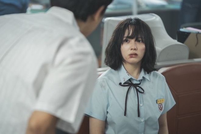 Đ&acirc;y phải chăng l&agrave; nguy&ecirc;n mẫu của Song Hye Kyo ở The Glory: Bị đ&aacute;nh đập t&agrave;n nhẫn, l&ecirc;n kế hoạch b&aacute;o th&ugrave; suốt 12 năm - Ảnh 1.