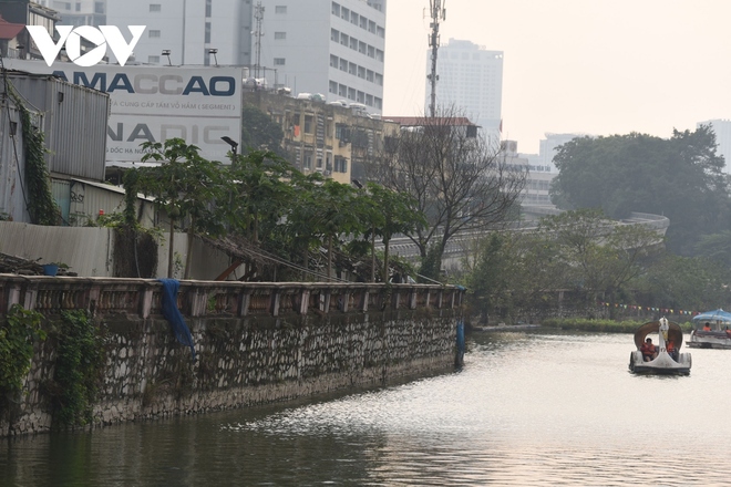 Cận cảnh khu vực hàng rào Vườn thú Hà Nội dự định tháo dỡ - Ảnh 13.
