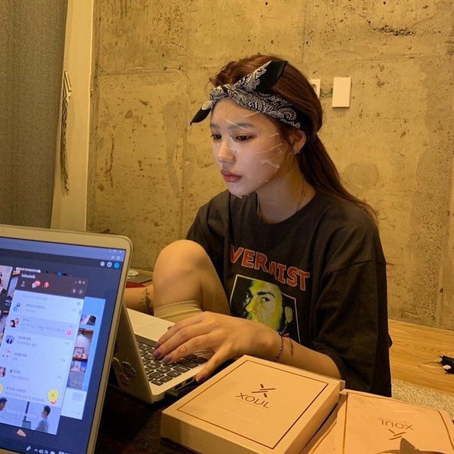 Tại sao c&oacute; người vẫn giả vờ đi l&agrave;m sau khi nghỉ việc? - Ảnh 1.